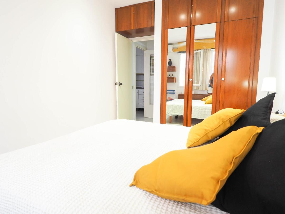 Sunflower Apartment By Hello Homes Sitges Esterno foto