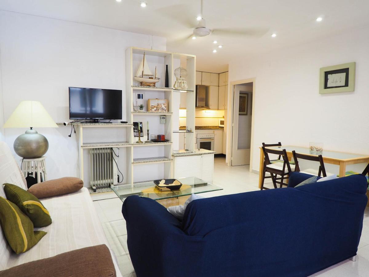 Sunflower Apartment By Hello Homes Sitges Esterno foto
